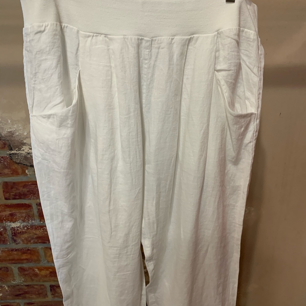 White Linen Capris - image 3